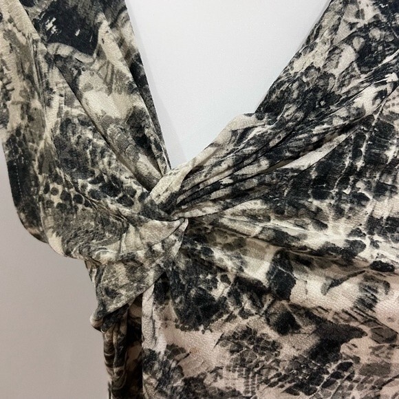 Ann Taylor black and tan side twist top size small NWOT - Picture 3 of 6